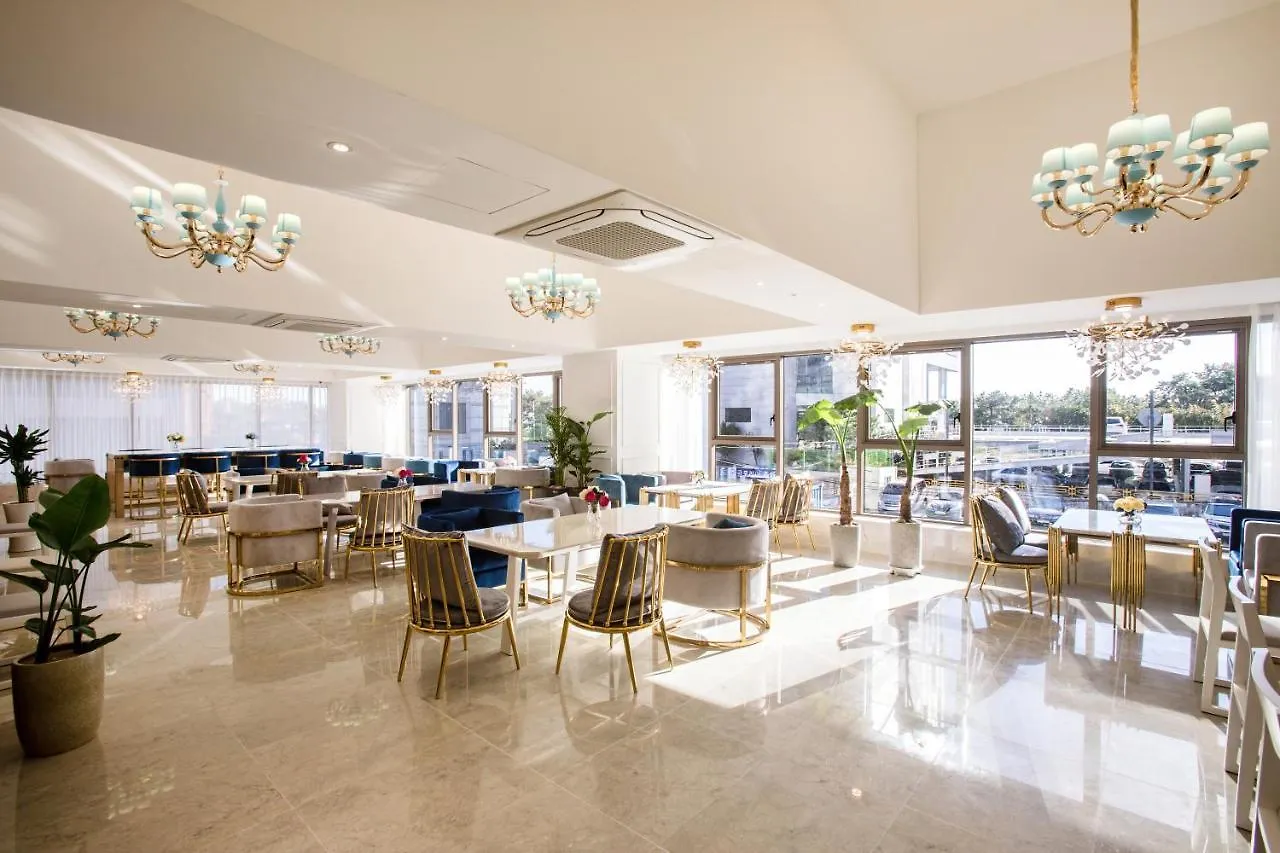 Baymond Hotel Busan 4*,